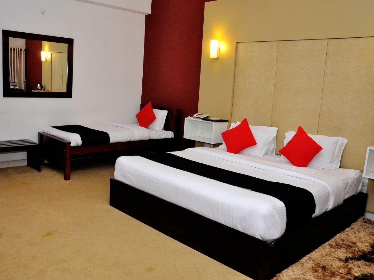 Laa Adams - The Luxurious Living Hotel Hatton Buitenkant foto