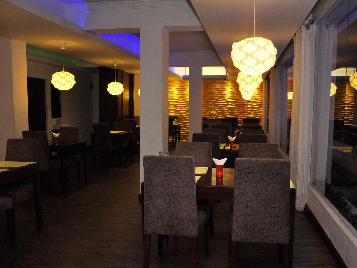 Laa Adams - The Luxurious Living Hotel Hatton Buitenkant foto