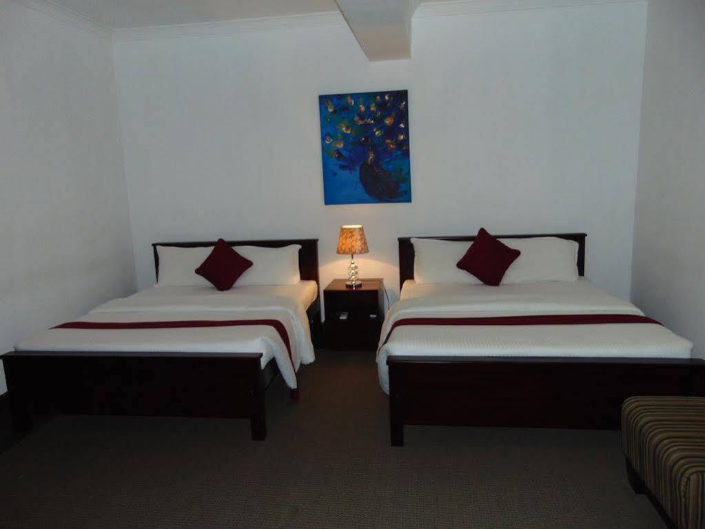 Laa Adams - The Luxurious Living Hotel Hatton Buitenkant foto