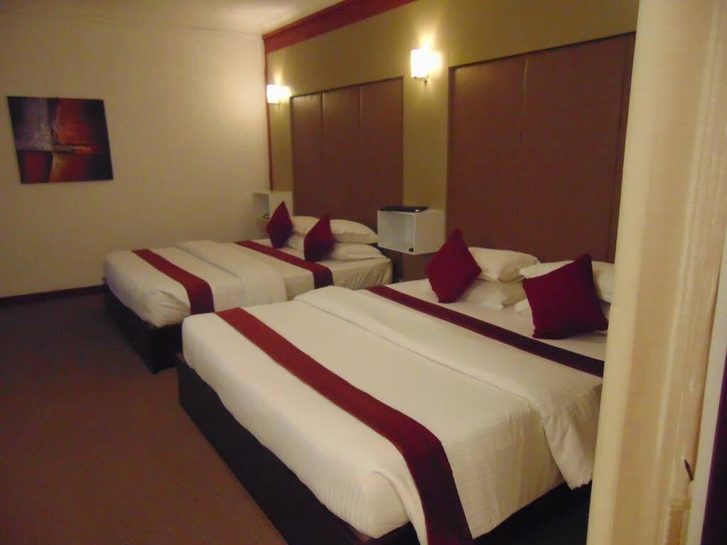 Laa Adams - The Luxurious Living Hotel Hatton Buitenkant foto