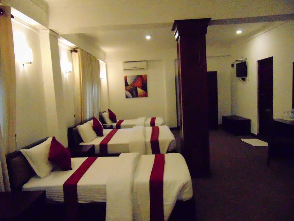 Laa Adams - The Luxurious Living Hotel Hatton Buitenkant foto